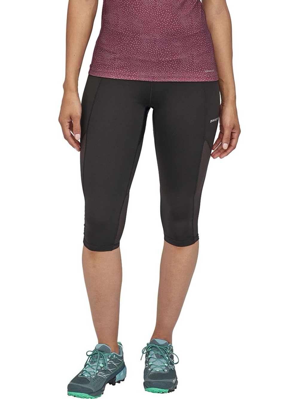 Patagonia Women's Endless Run Capri/Crop Tights - Black, Size M, Gorpcore